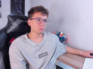 Matthew Fiire webcam flirt4free model stream image