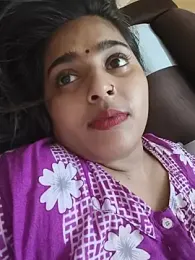 Cute-Simmi69 webcam stripchat model stream image
