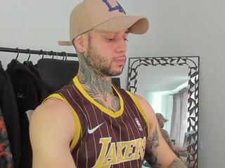 James Leeandros webcam model stream image