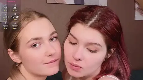 AprilFever webcam model stream image