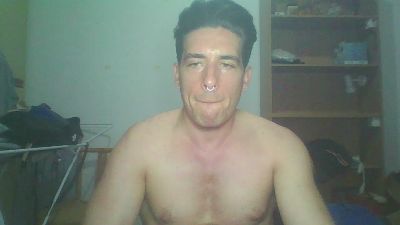 FrankieBully webcam model stream image