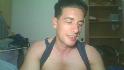 FrankieBully webcam model stream image