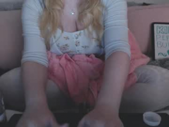 lushcutie webcam model stream image