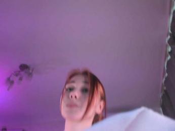 Cute1yoga webcam model stream image