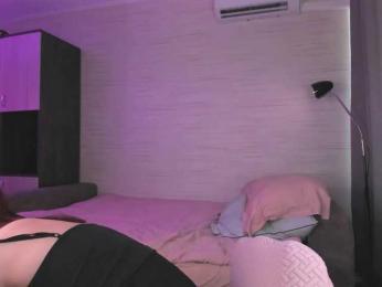 Cute1yoga webcam model stream image