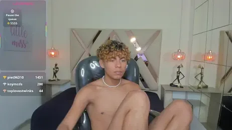 Anyelo_Twink webcam model stream image