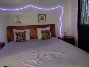 sofi_zeus webcam model stream image