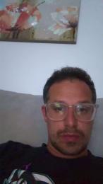 Nursealone webcam model stream image