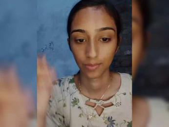 AlinaPopy webcam model stream image