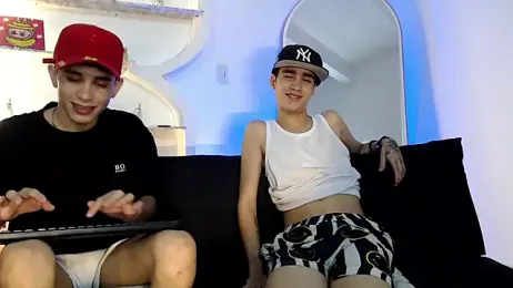 THREE_GUYS_HOT webcam model stream image
