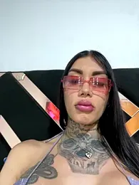 Zaratattoox webcam model stream image