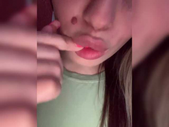 Polichkaaaa webcam model stream image