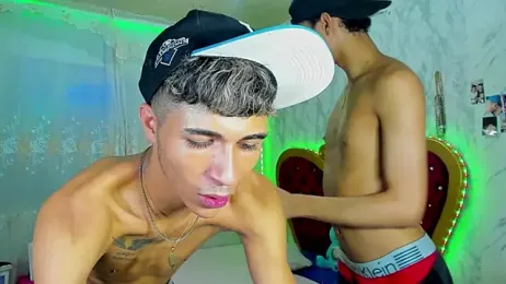 boyswantingplay webcam model stream image