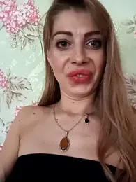 Privet-Introvert515 webcam model stream image