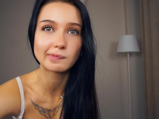 Lisa Budinich webcam model stream image
