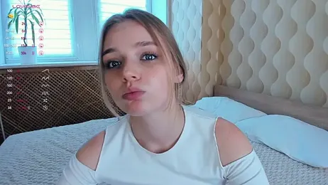 OdellaCaris webcam stripchat model stream image