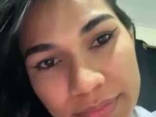 katemoos webcam model stream image