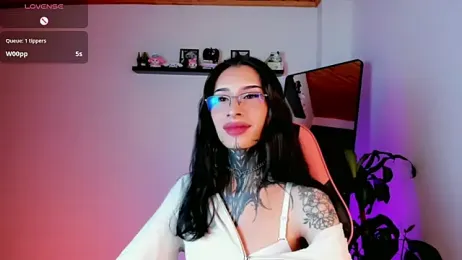 kali_ka_ webcam model stream image