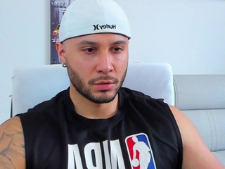 Luke Siner webcam flirt4free model stream image