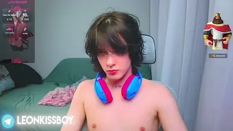 LeonBoykisser webcam model stream image