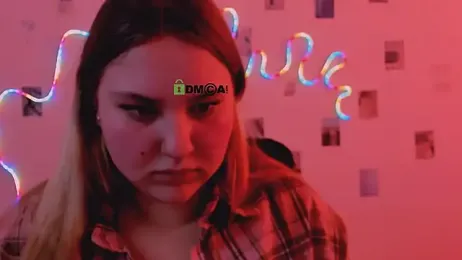 dina_bloom_ webcam stripchat model stream image