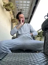 Michel_huge webcam model stream image