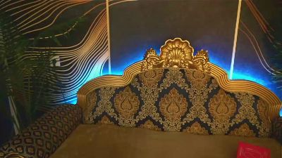 WealthyMuse webcam model stream image