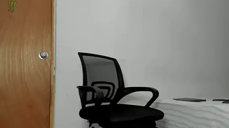 andrew_rose_ webcam model stream image