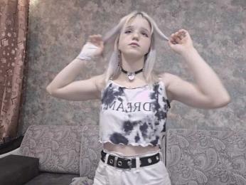 Yunakiss webcam bongacams model stream image