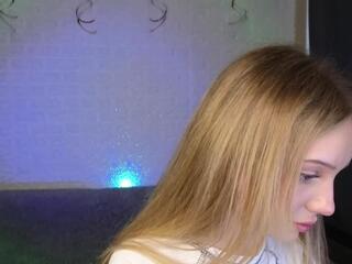 Sandra Bay webcam model stream image