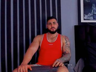 Isac Konnor webcam model stream image