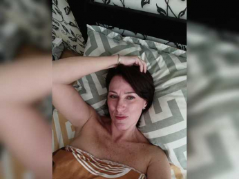 Agnes77 webcam model stream image