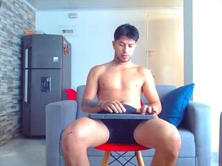 Mateo Rreal webcam flirt4free model stream image