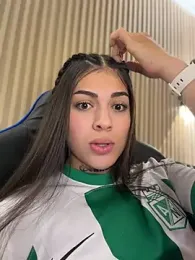 Sarasanders_4 webcam model stream image