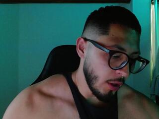 Thomas Spilios webcam model stream image