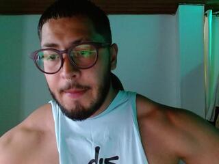 Thomas Spilios webcam model stream image