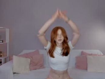 leahsthetics webcam model stream image