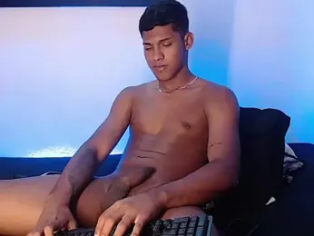 Max_01020 webcam model stream image