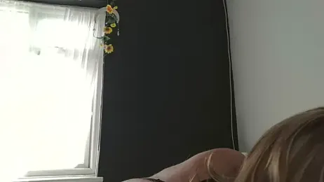 Edenfox- webcam model stream image
