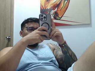 Derryl webcam flirt4free model stream image