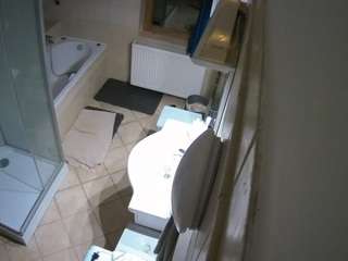 voyeurcam-julmodels-bath-2nd-2 webcam model stream image