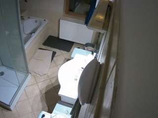 voyeurcam-julmodels-bath-2nd-2 webcam model stream image
