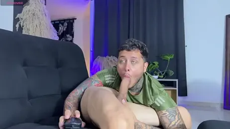 tattoguys_cums webcam stripchat model stream image