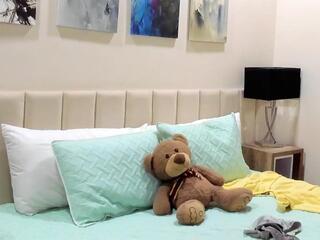 Charlotte Valmont webcam model stream image