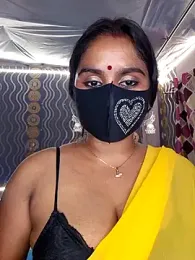 Sweet-Maddlina webcam model stream image