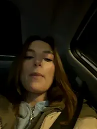 -AngelAri- webcam stripchat model stream image