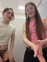 mmelicious webcam model stream image