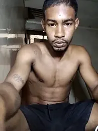 Kesurra webcam stripchat model stream image