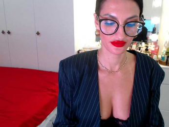 SilkenMuse webcam model stream image