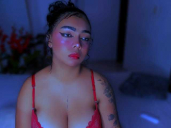 nahomy-ryans webcam bongacams model stream image